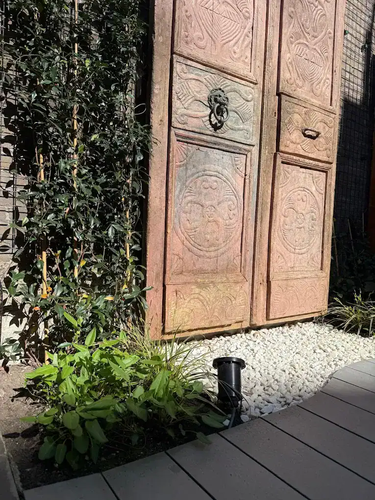 Hoekje van de tuin met co-creatie elementen
